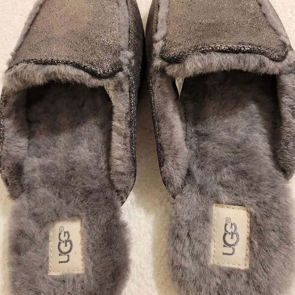 UGG Ansley Metallic Slippers - Pewter / Anthracite​ - Picture 5 of 6
